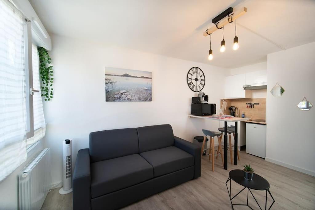 Fully Equipped Apartment St Charles Train Station Marseilles Exterior foto