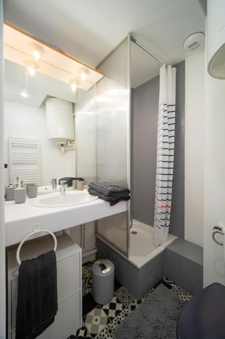 Fully Equipped Apartment St Charles Train Station Marseilles Exterior foto