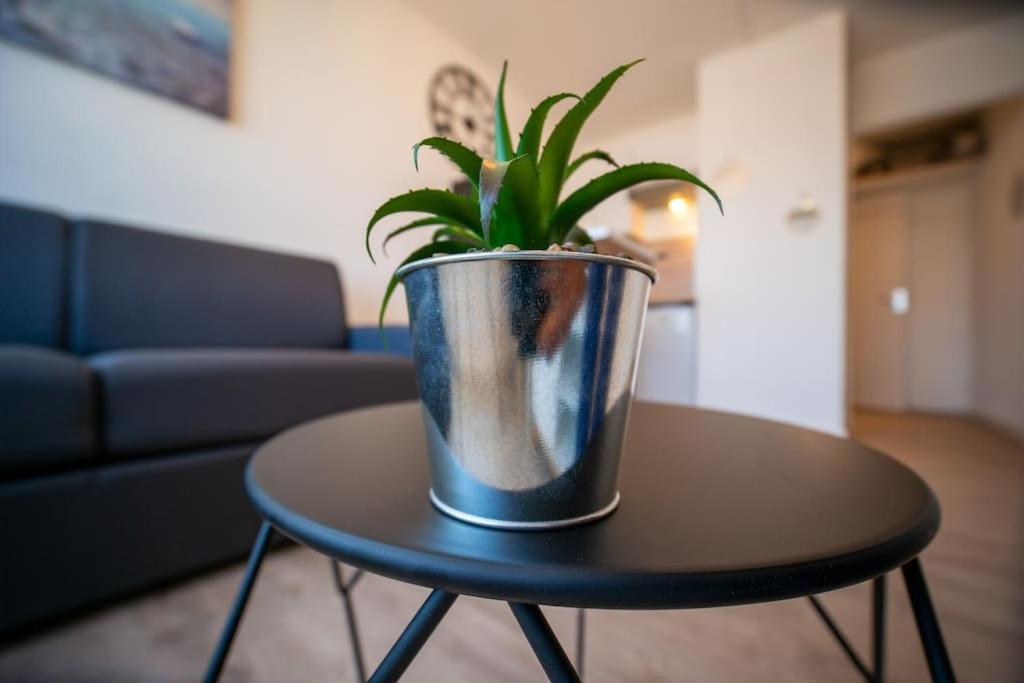 Fully Equipped Apartment St Charles Train Station Marseilles Exterior foto